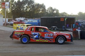 Brenten DeYoung pilots the no.7D into place for heat races at Crystal Motor Speedway