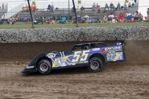Bay City, Michigan's Jeep VanWormer captured heat no.6 and the pole for the main event